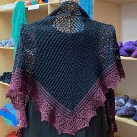 Crescent-Shaped Shawl *Sharon*