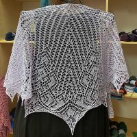 Semicircular Shawl *Meliandra*