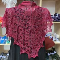 Crescent-Shaped Shawl *Triangolo*