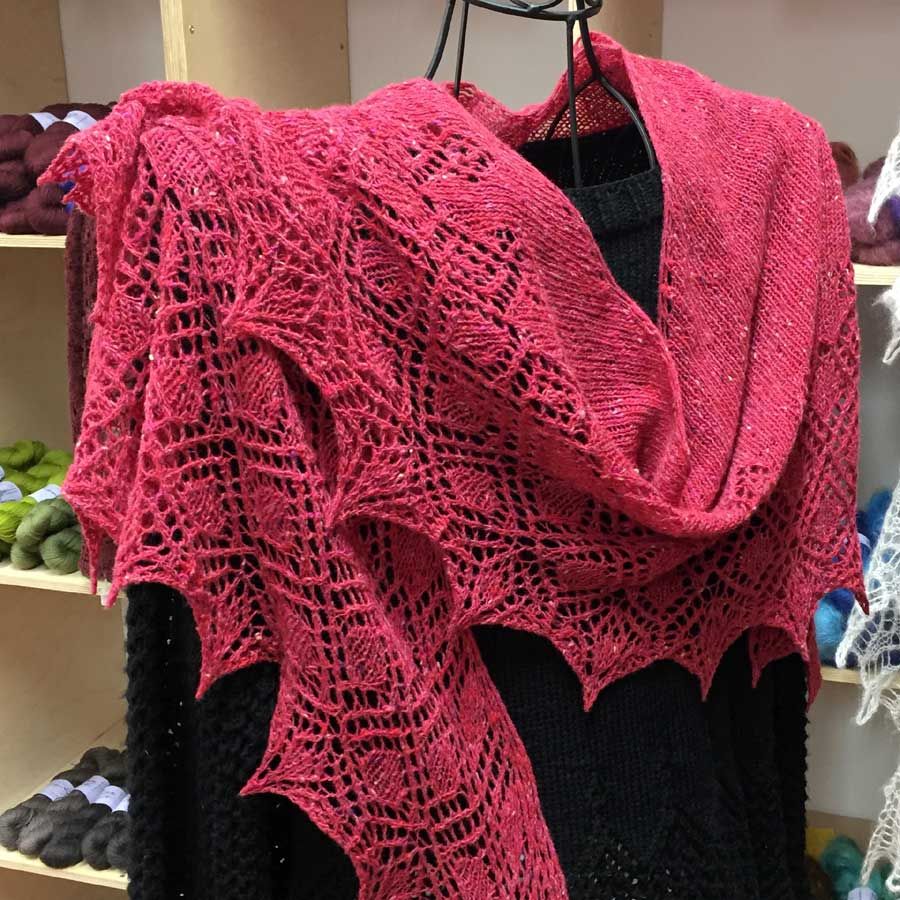 Crescent-Shaped Shawl *Galanta*