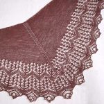 Crescent-Shaped Shawl *LadyHanna*