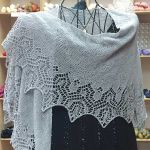 Crescent-Shaped Shawl *LazyRoma*