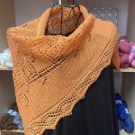 Triangular Shawl *BellaDonna*