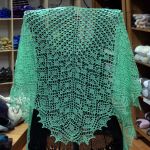Crescent-Shaped Shawl *Kaitlyn*