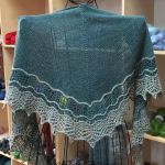 Crescent-Shaped Shawl *Emma*