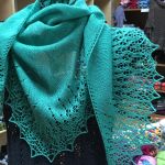 Crescent-Shaped Shawl *Amica*