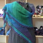 Triangular Shawl *LadyMinka*