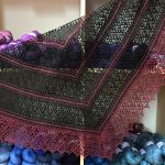 Crescent-Shaped Shawl *NuitRouge*