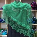 Crescent-Shaped Shawl *Xandria*