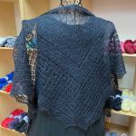 Triangular Shawl *VelvetBreeze*