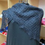 Triangular Shawl *VelvetBreeze*