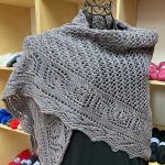 Triangular Shawl *Jamila*