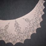 Crescent-Shaped Shawl *Anna*